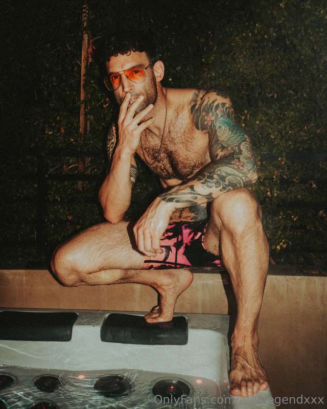 I cum alive most in the night 🌙