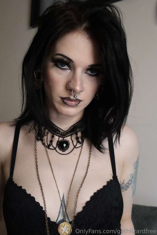 Position me like a sex doll before you fuck my brains out 6