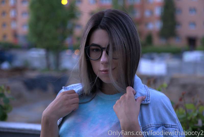 Andrei took me out for a photo shooting. How did he do ? 6
