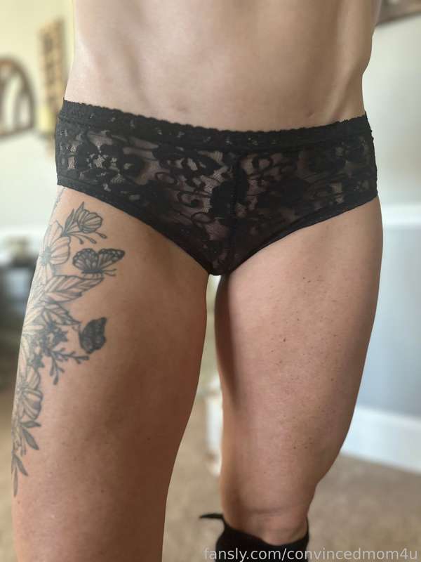 Convincedmom4U - Fansly - 31 Oct, 2024 1