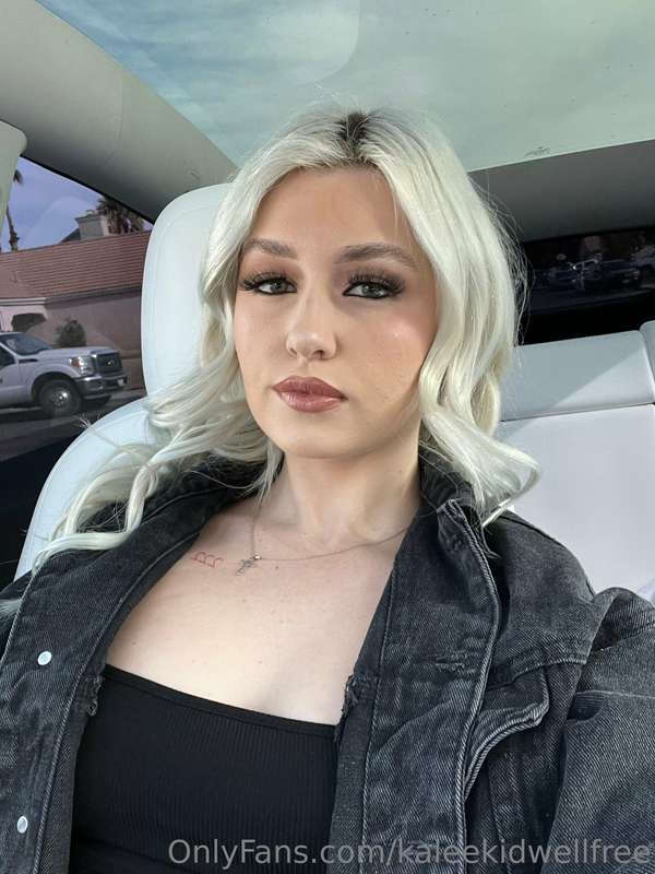 photoshoot ready baby
