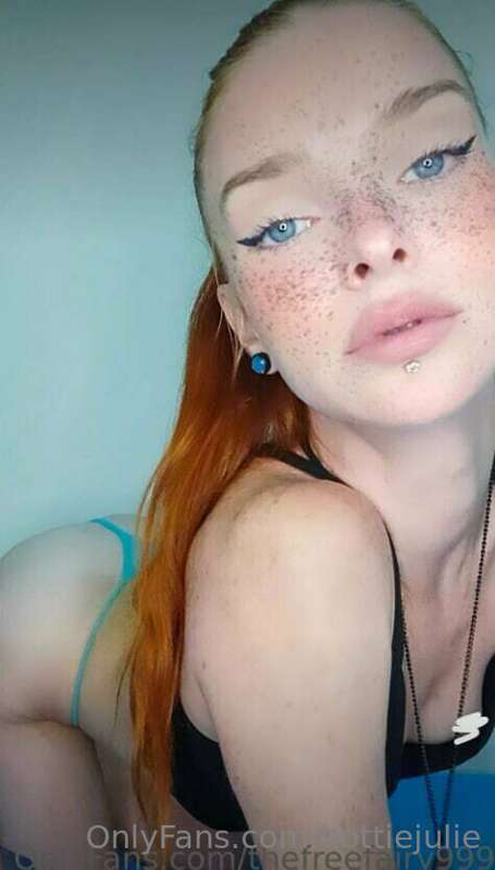 My friend @thefreefairy999 is new here✨
She has a tight pink..
