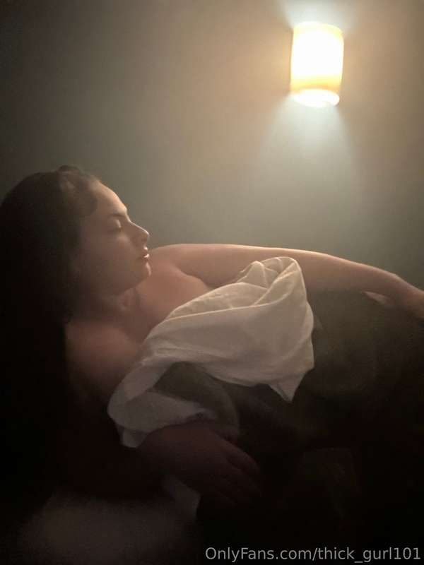 Thick_Gurl101 - Onlyfans - 09 Aug, 2024 2