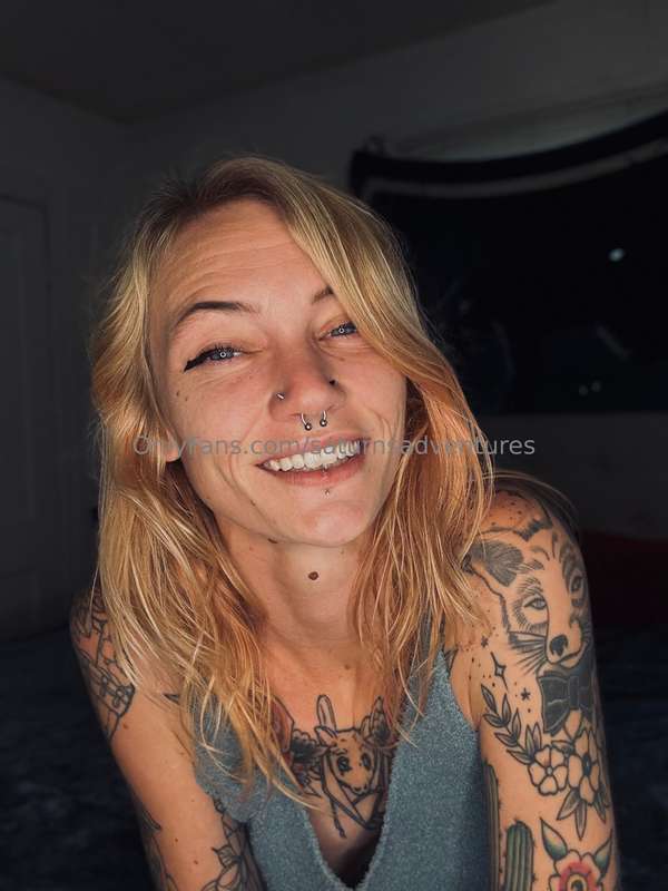 Here’s your reminder to SMILE! Because life is great 💕💋😁
