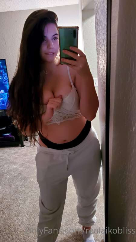 :p 4