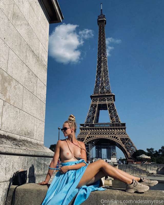 You like the view? 😚