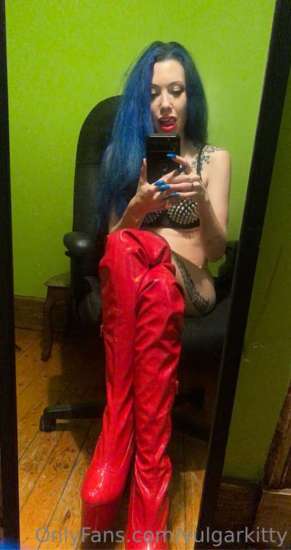 😜