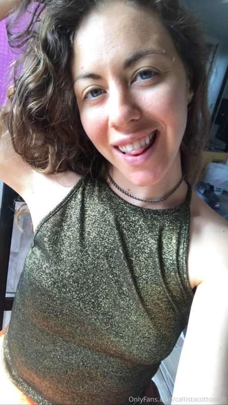 Come take a peek under my little top, and worship My divine .. 2