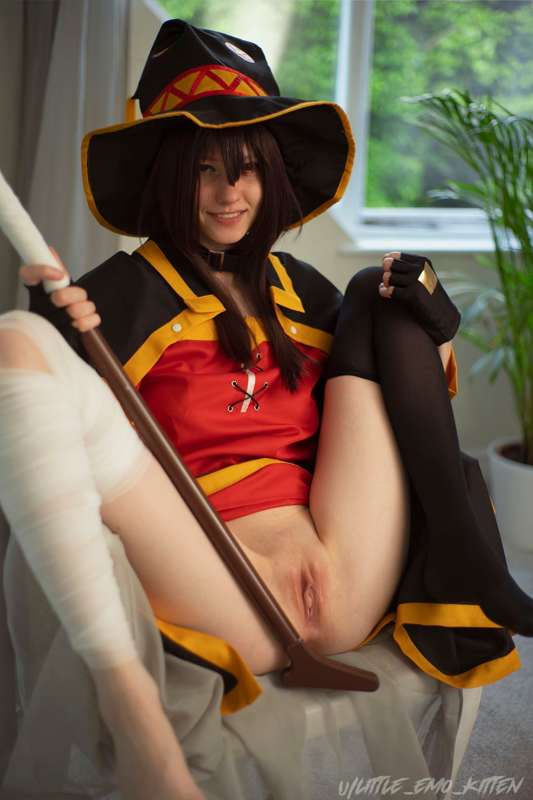 Little_Emo_Kitten - Fansly - 07 Jul, 2022