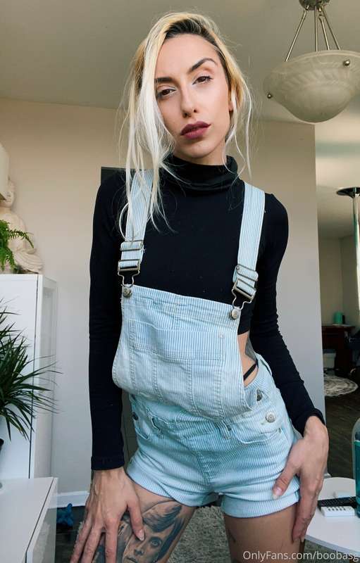 Do you like my overalls!? How about the way they come off!?