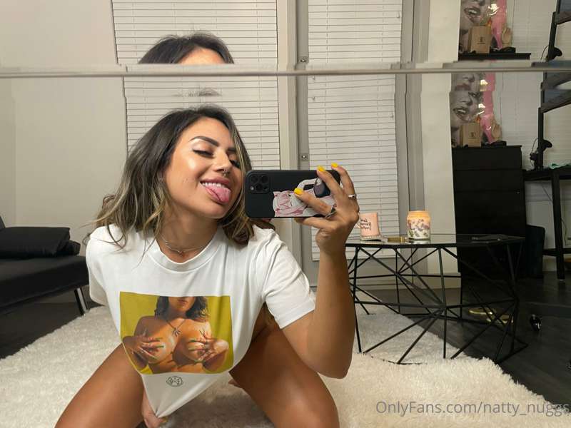 Guess who’s titties are on a Tshirt🥹💜😭 
And my ass is on a p.. 3