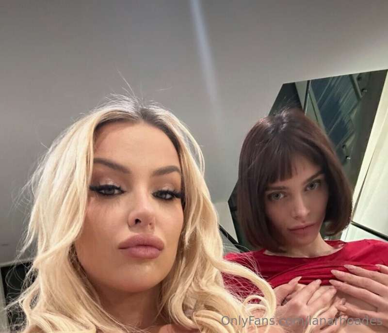 it wouldn't feel like XXXMAS if me and tana didn't film some..