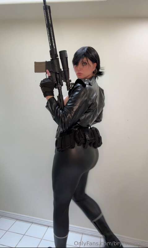 Eat the pussy or else !  Vigilantism is immoral , but it sur.. 8