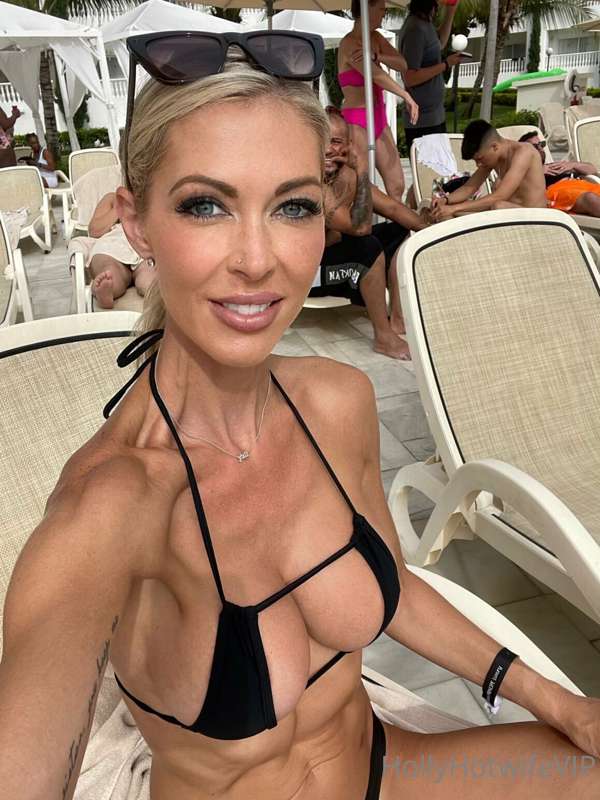 Back from Jamaica! Sorry I tried posting but the WiFi was TE.. 5