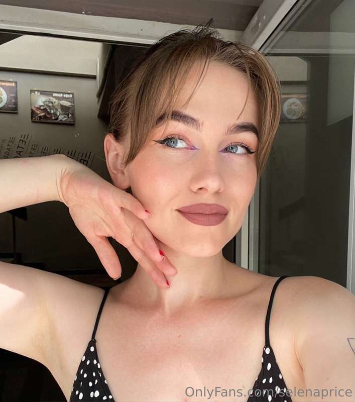 💥𝐅𝐑𝐄𝐄💥𝐅𝐑𝐄𝐄💥𝐅𝐑𝐄𝐄💥 This 🌸 cutie @ilo_na to ride a big dick🥵🍌 S..