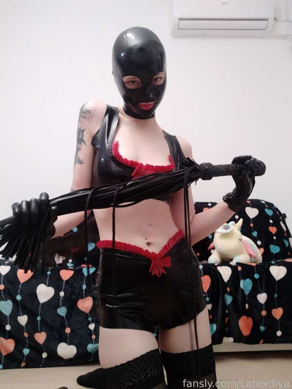 Latexdiva - Fansly - 12 Sep, 2022 7