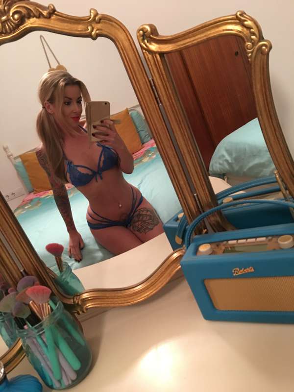 Who likes my cam outfit tonight ?!  6