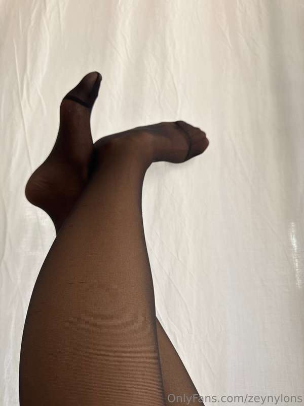 Zeynylons - Onlyfans - 26 May, 2025
