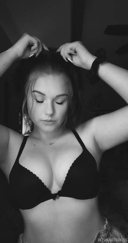 🖤🤍 1
