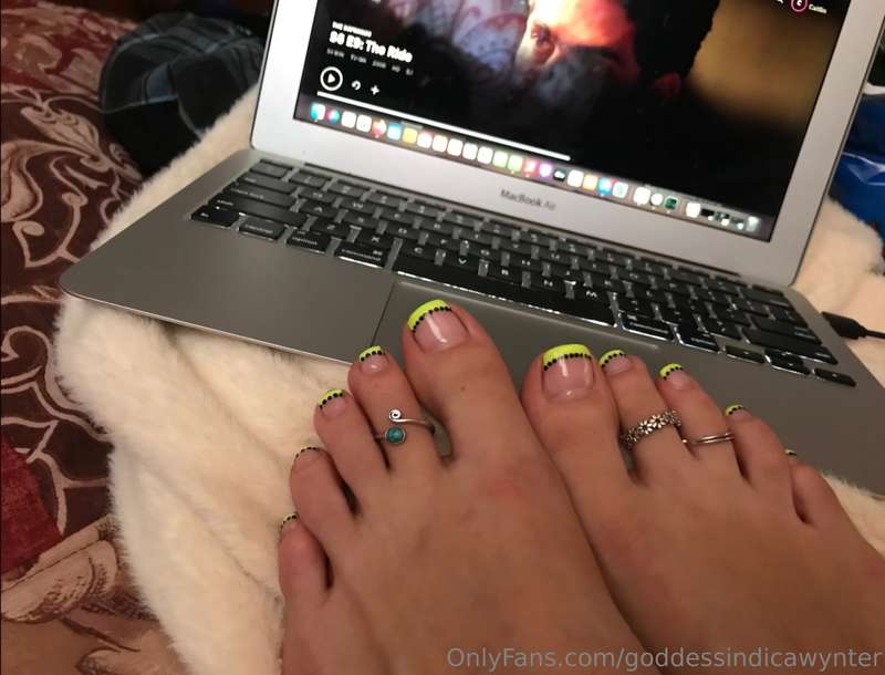 Open wide.  My most favorite set! I can't wait for my pedicu.. 3