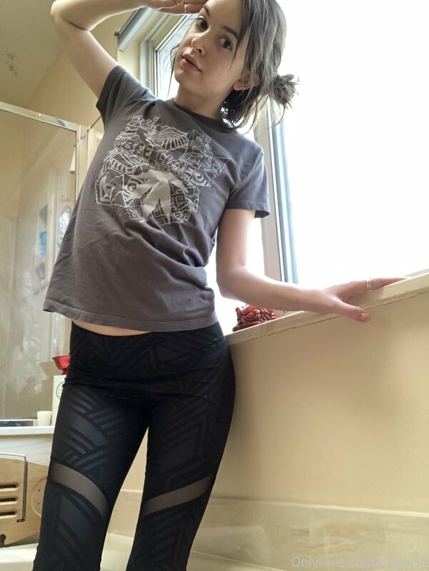 I need more sexy leggings like these ?