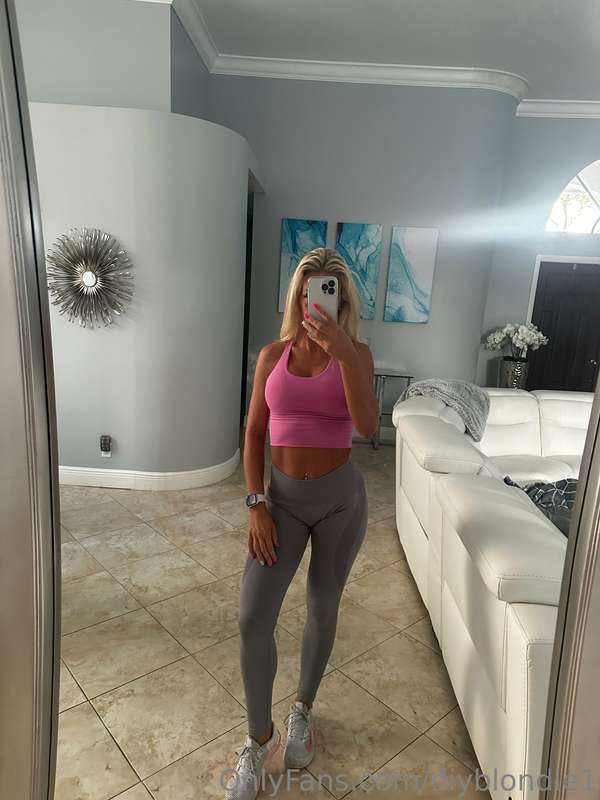 Sexy_Chloe - Onlyfans - 06 Nov, 2022