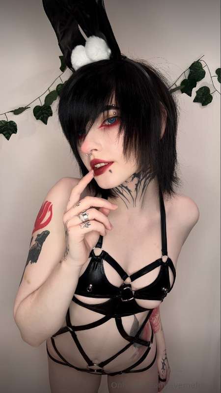 FREE SUBSCRIPTION❤️Totally naughty @avemelissaa with a damn ..