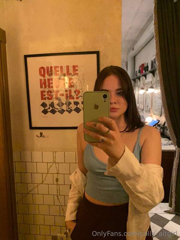 some of my fav bands and artists recently: 

Lana del Rey - ..