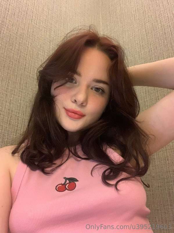 🍒𝒄𝒉𝒆𝒓𝒓𝒊𝒆 𝒐𝒏 𝒕𝒐𝒑🍒