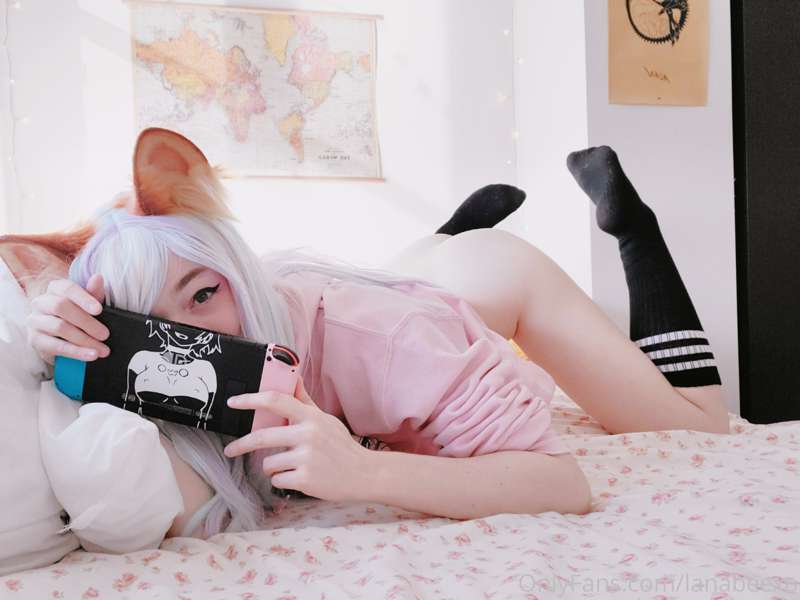 pastel gamer kitty!
