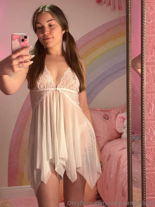 want me to leave my dress on the floor?😈