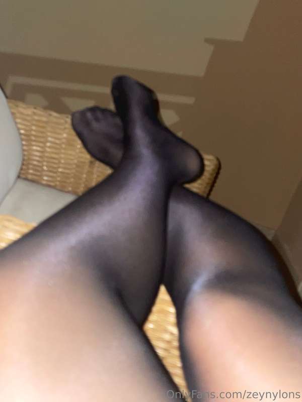 Zeynylons - Onlyfans - 26 Jun, 2025 2