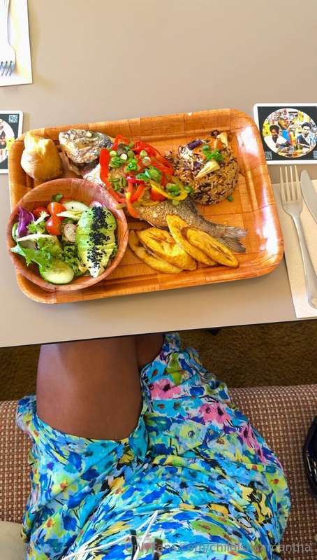 trying some jamaican food for the first time looks delicious..