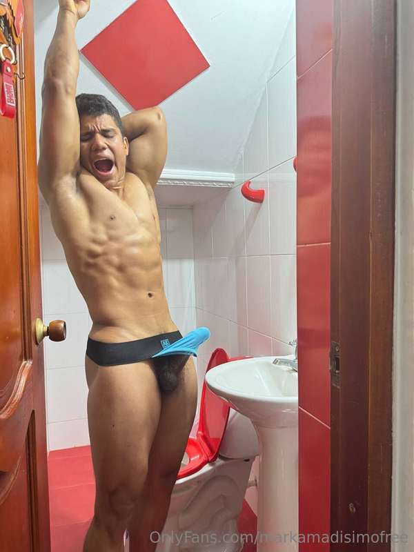 Madrugandowww.onlyfans.com/markamadisimoVideos personalizado..