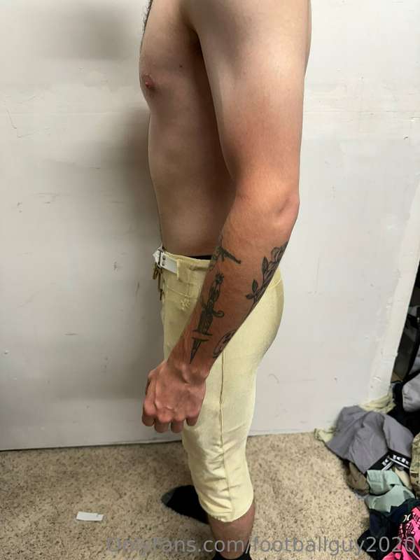 I look great in football pants don't I?? 7