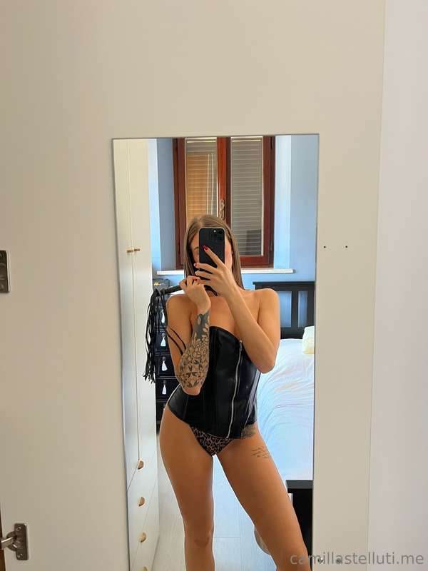 Dove sono i miei schiavettii? Vi voglio in chat 😈 3
