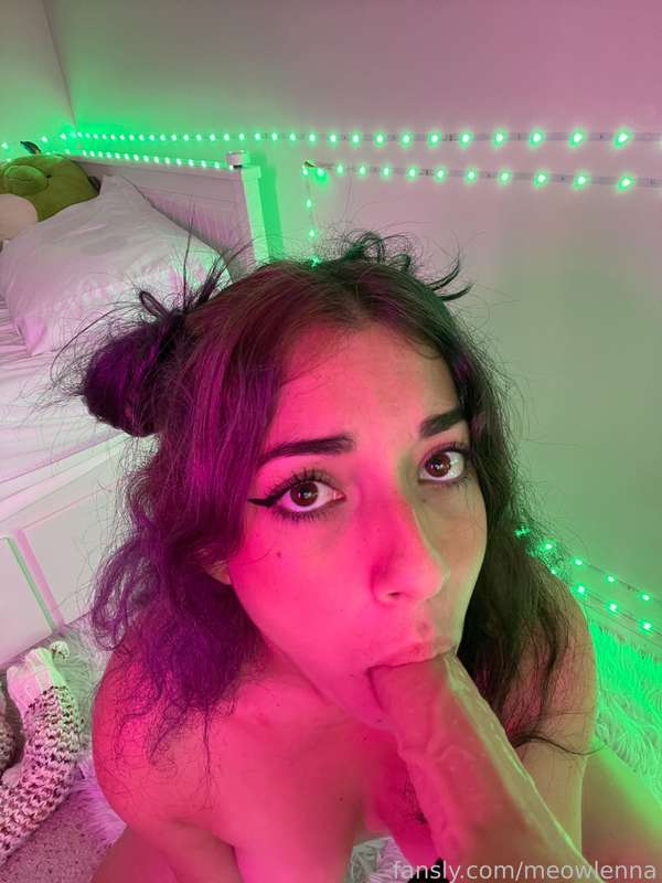 Meowlenna - Fansly - 01 Dec, 2022 3