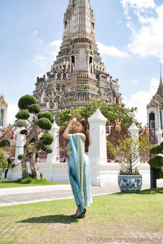 memories of Thailand(*'ω'*)Tell me what you want me to wear. 2