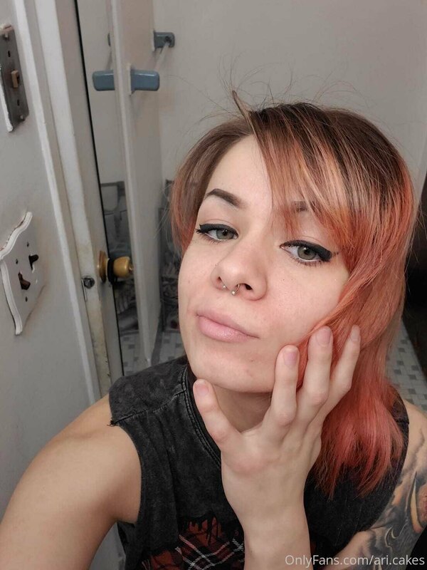 Felt cute today ? got to finally have a social life and went.. 8