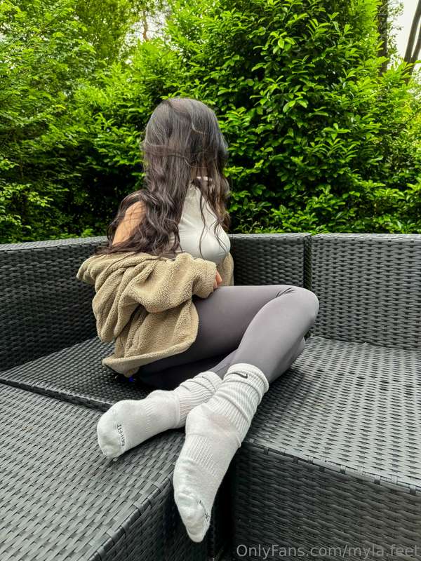 Right out of my nike socks for you to start worshipping. You.. 9