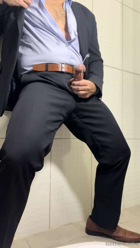 Cheio de tesão e leite! 13