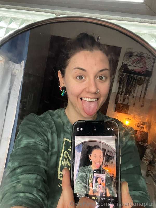 How do you guys feel about just random me-being-me pics?? Th..