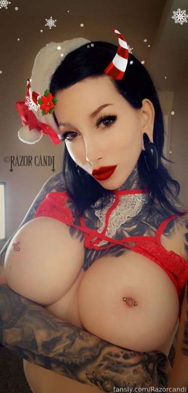Razorcandi - Fansly - 24 Dec, 2021