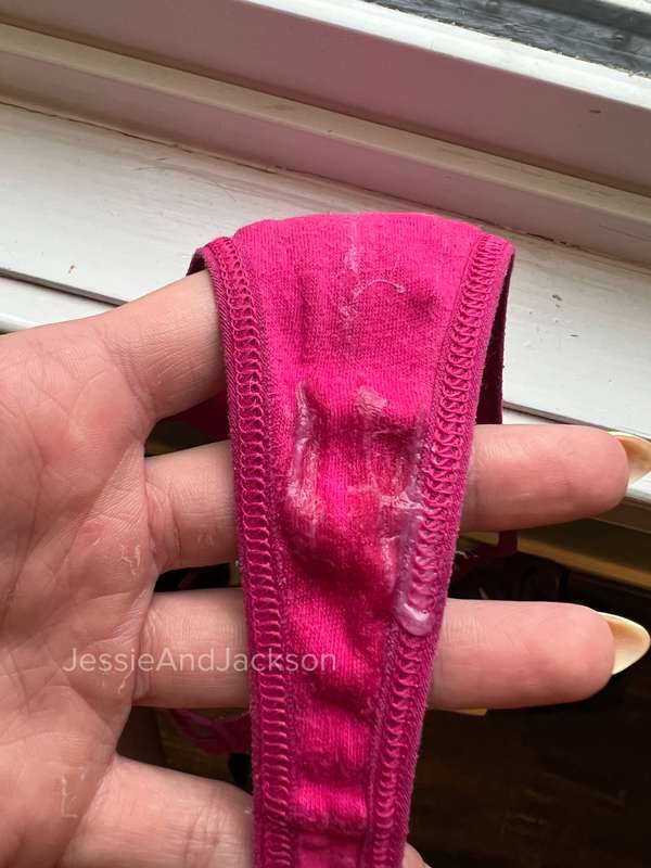 **Yesterdays (dirty) panties** 😉
Swipe through if you wanna .. 1