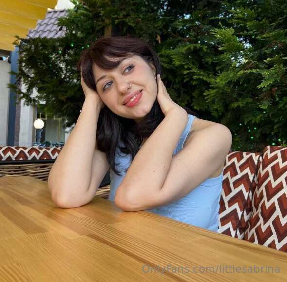 💬 Real talk. Real pics. Real fun.🔥 FREE today 👉 @vickiblack#..