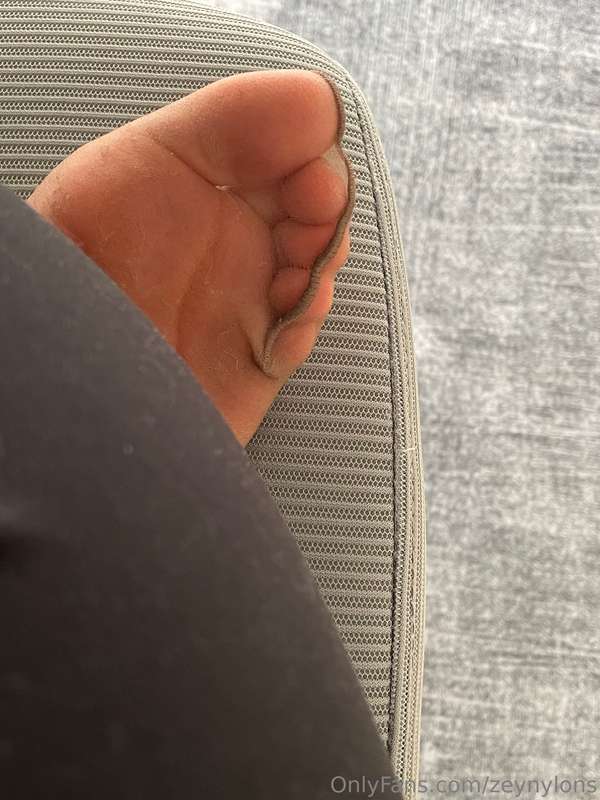 Zeynylons - Onlyfans - 12 May, 2025 1