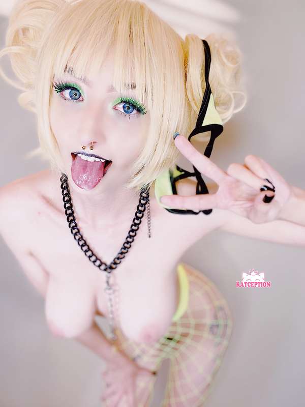 To find these photosets- use the magnifying glass at the top.. 4