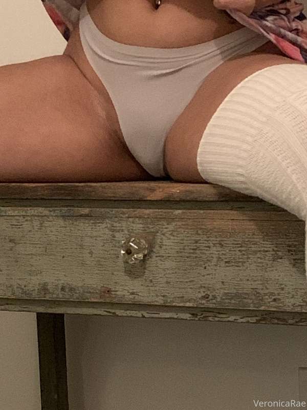 Uploading all content soon! 💦💦💦 here’s a teaser pic of a set..