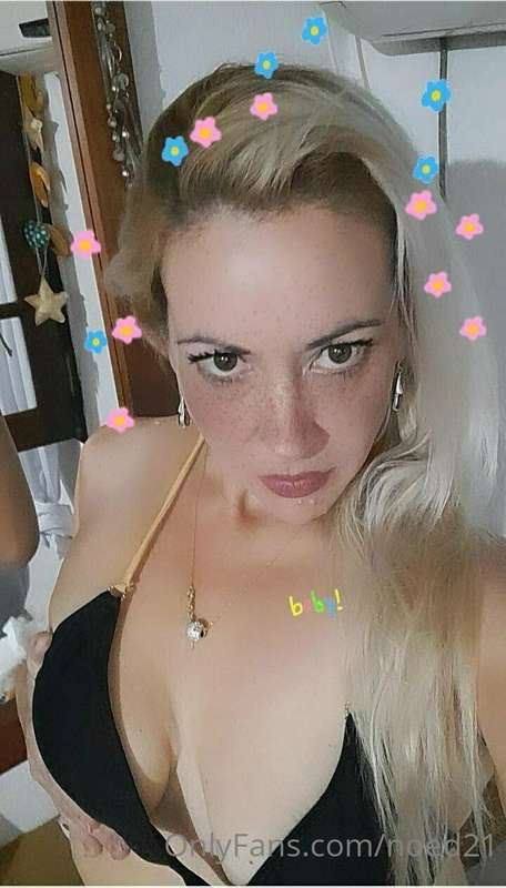 🌼@foxymom77🌼 🥵Im a mom but im horny too🥵 ☎️ON LINE NOW☎️#ad