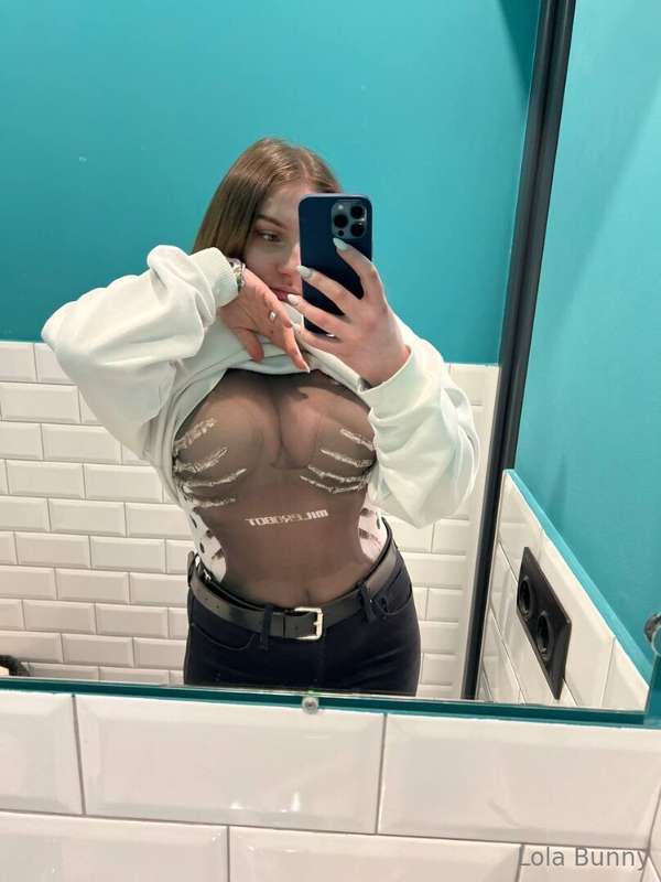 🍓@lil_sofi🍓 Take a look at 🍭 @lil_sofi🍭-the way to enjoy the..